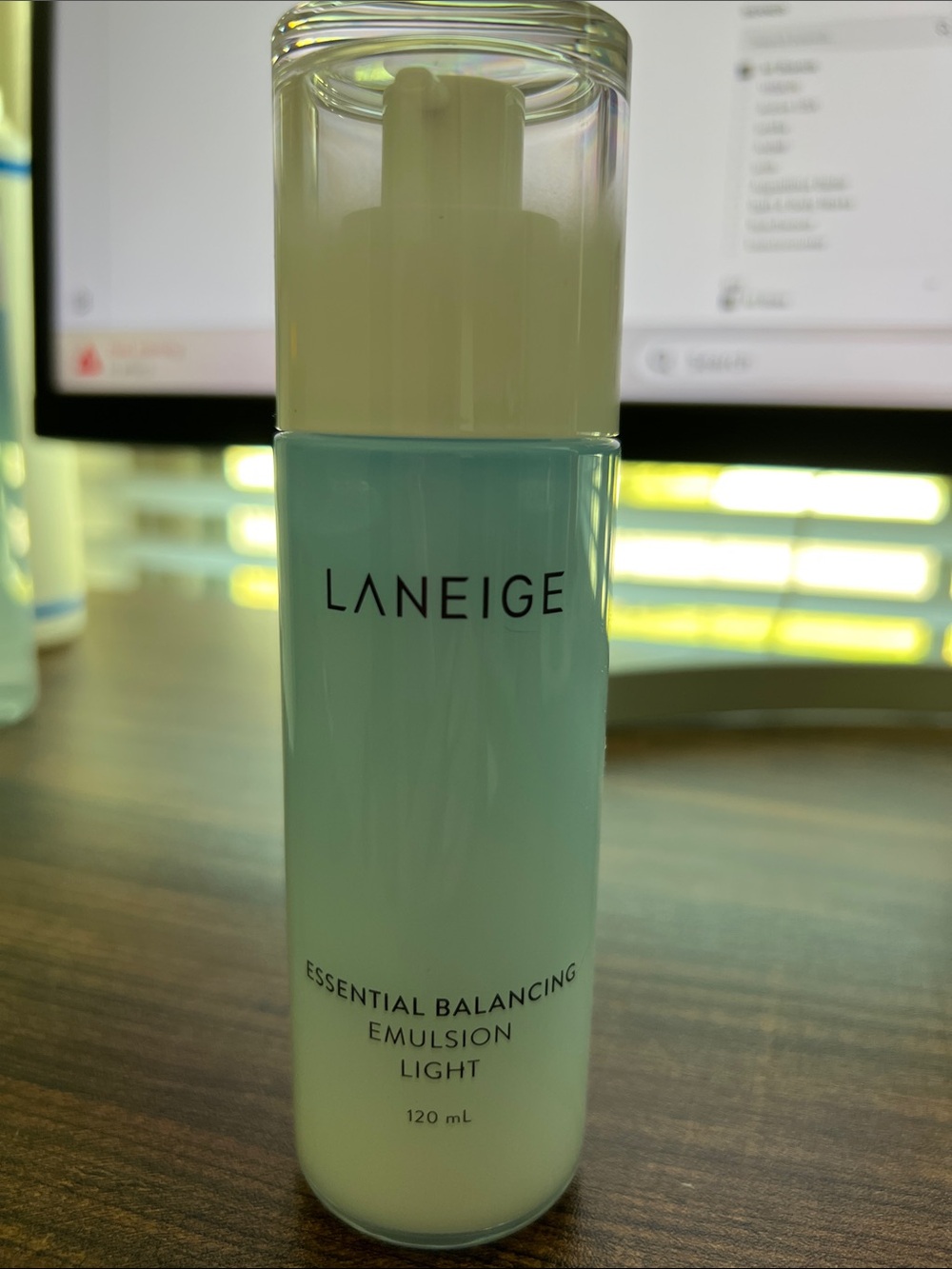 LANEIGE Light Blue Essential Balancing Emulsion